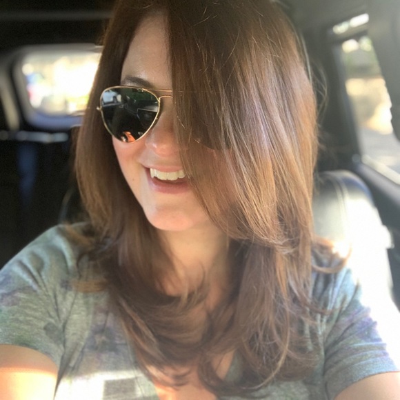 Meet your Posher, Marissa - Picture 2 of 2